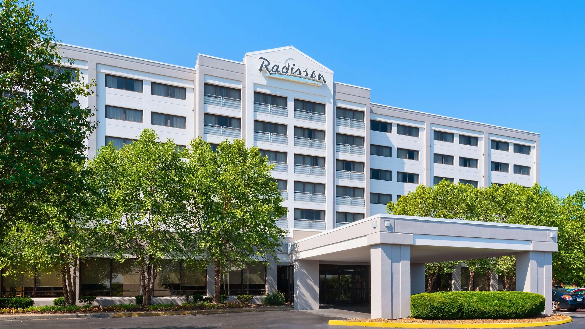 Radisson Hotel Nashville Airport contacts