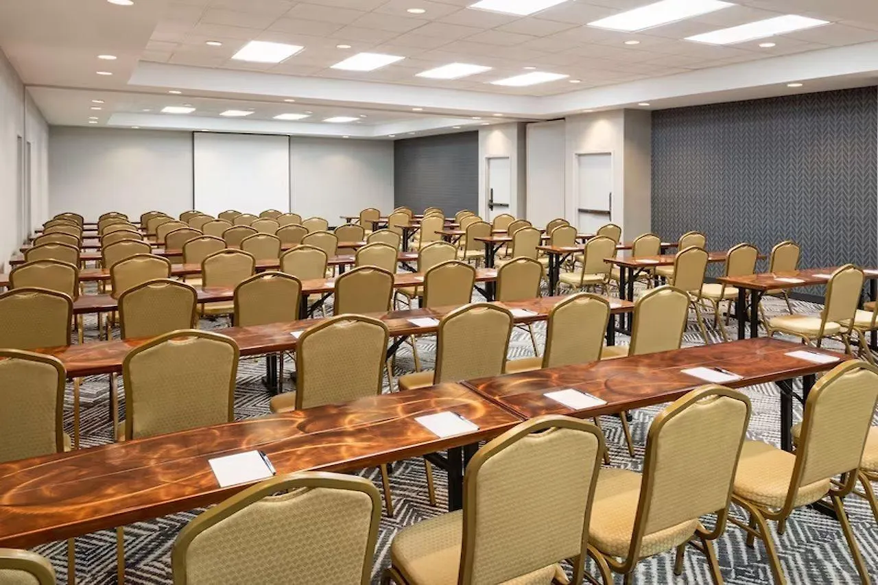 Radisson Hotel Nashville Airport