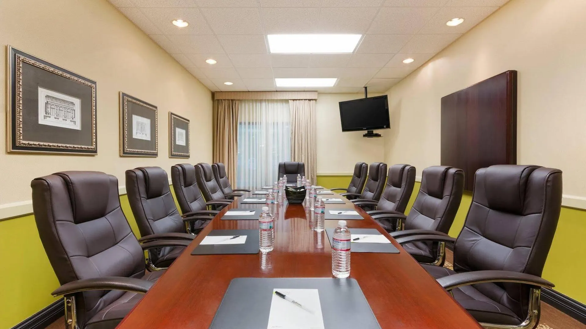 Radisson Hotel Nashville Airport